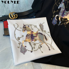2022 New T-shirt Men's War Horse Hot Gold Printed Mercerized Cotton Tees Fashion Trend Light Luxury Quality Male Wear Clothing